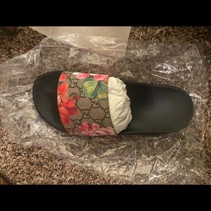 Gucci Blooms Supreme Floral Slides